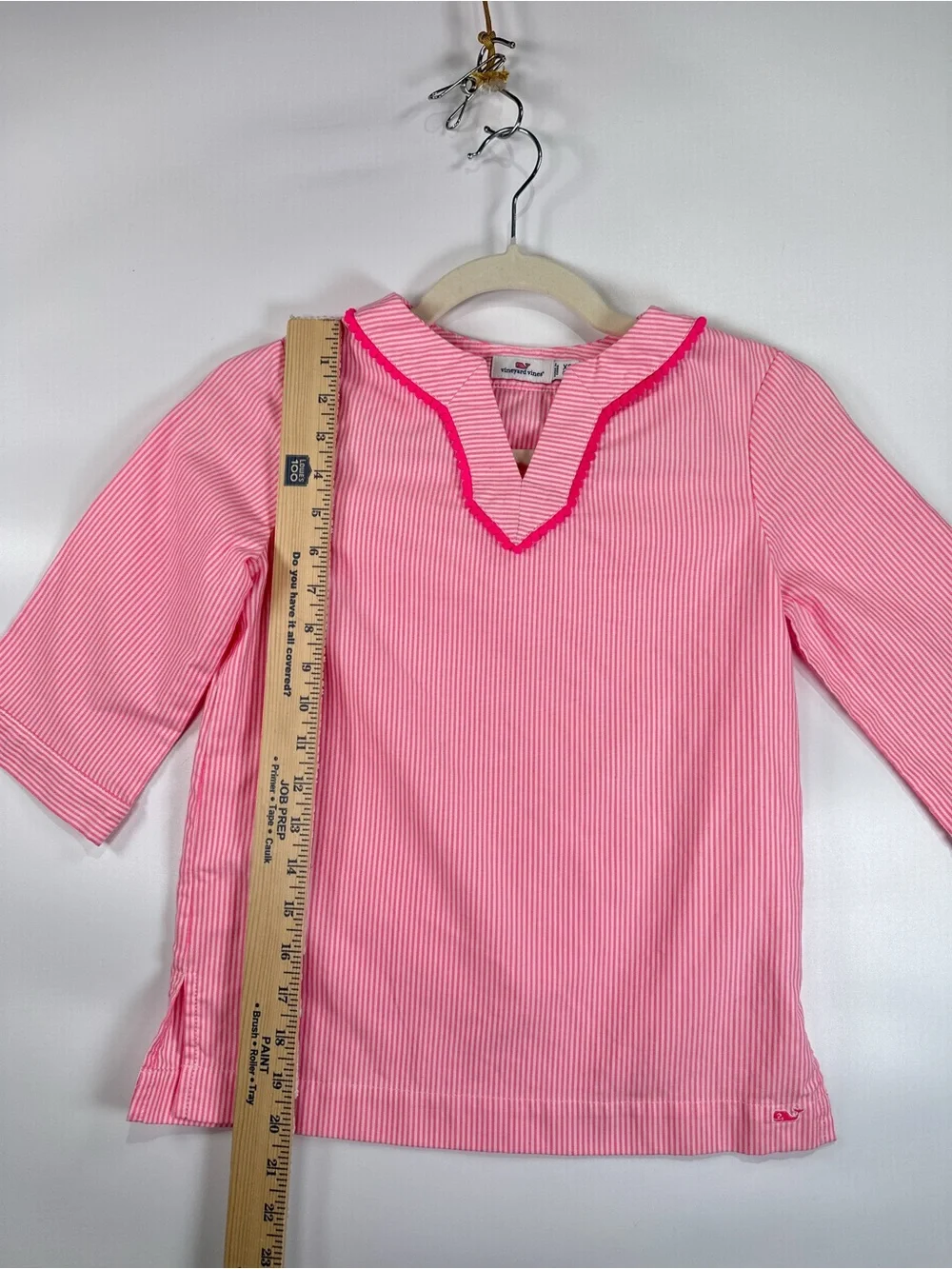 Vineyard Vines this short